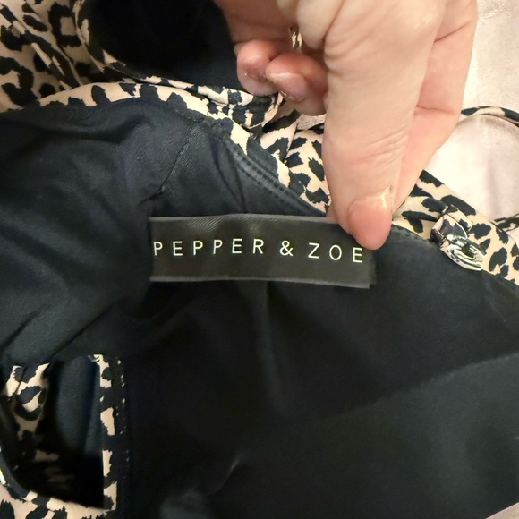 Pepper & Zoe Women's Cheetah Print One Piece Bathing Suit Size Large - Picture 2 of 3